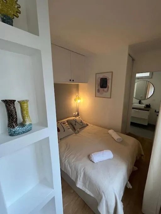 Cozy Modern Apartment - Paris 0*,