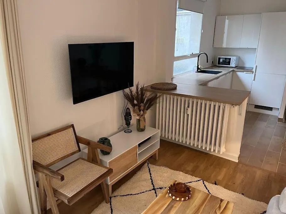 Cozy Modern Apartment - Paris